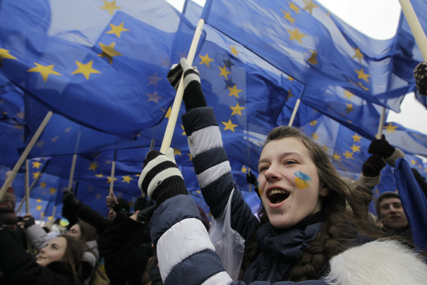 Українські студенти на мітингу в Києві на підтримку євроінтеграції, 28 листопада 2013 року. Фото: AP/East News